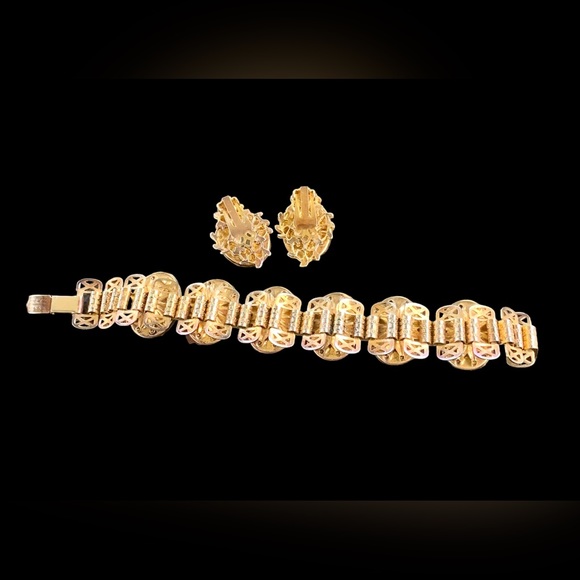 Black & Gold Panel Bracelet and Clip On Earrings Set Vintage Damascene Cabochons - Picture 8 of 11